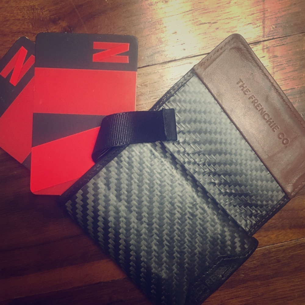 Frenchie Co Carbon Fiber Speed Wallet 12 Card Used